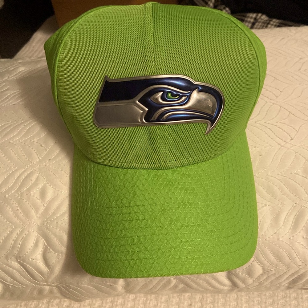 New NFL Seattle Seahawks Baseball Style Cap